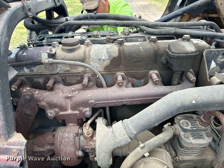 image for item AF9651 1999 Mack Manager  dump truck