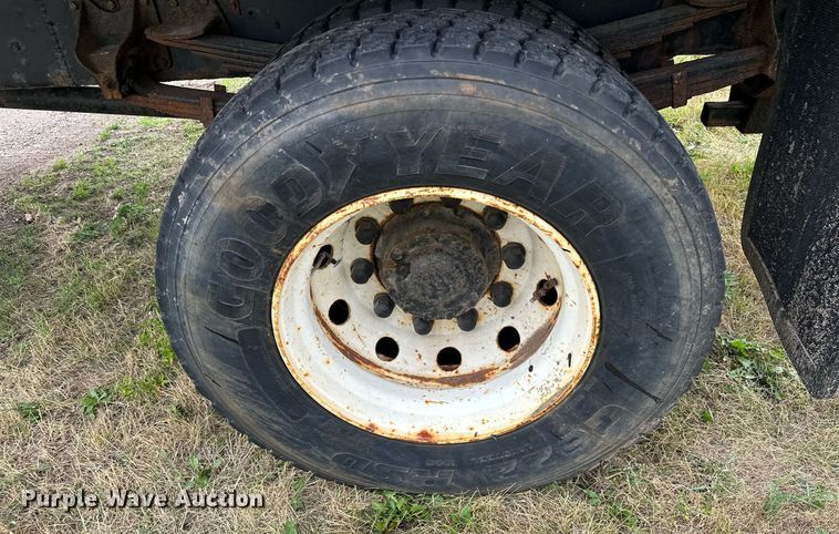 image for item AF9651 1999 Mack Manager  dump truck