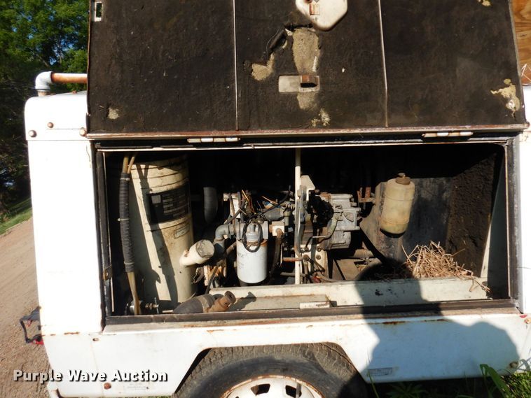 image for item AF9653 (2) air compressors