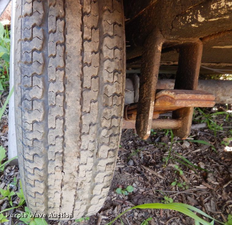 image for item AF9653 (2) air compressors