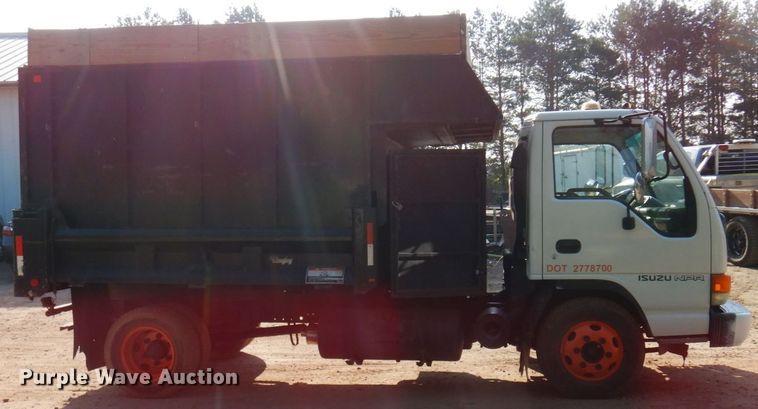 image for item AF9654 1996 Isuzu NPR  dump truck