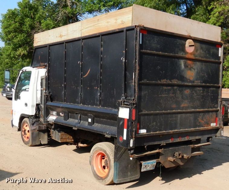 image for item AF9654 1996 Isuzu NPR  dump truck