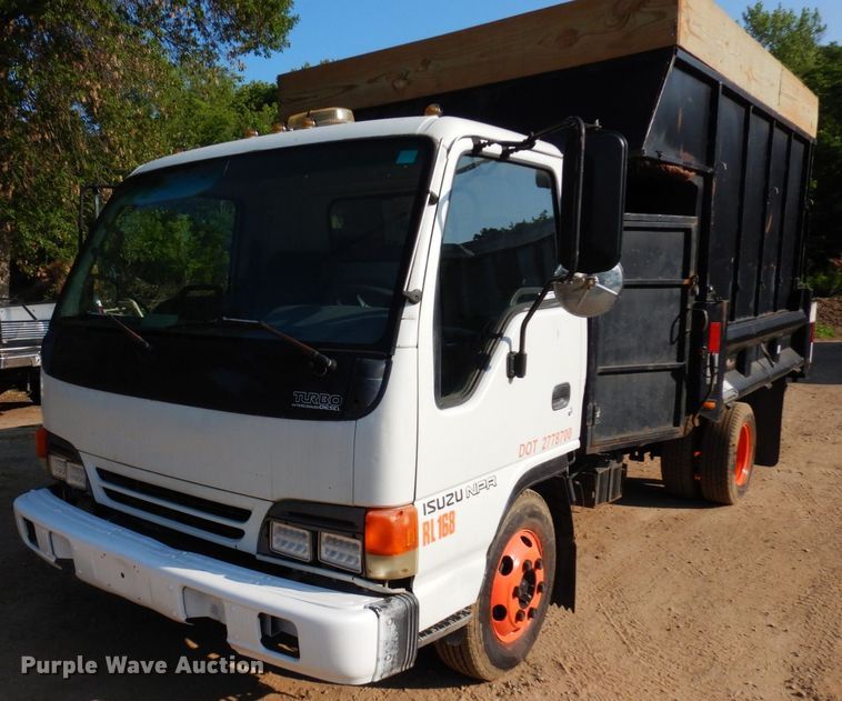 image for item AF9654 1996 Isuzu NPR  dump truck