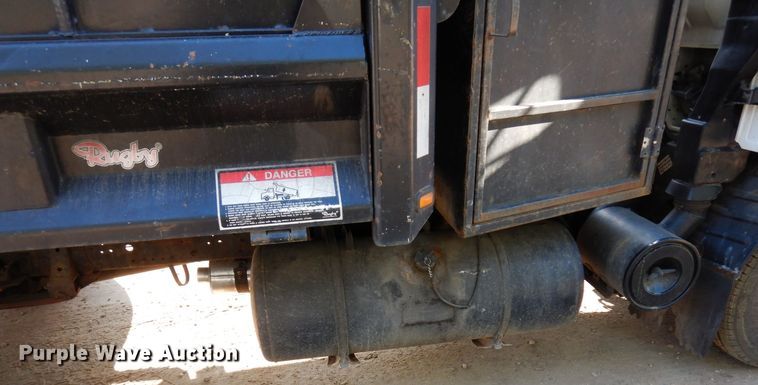 image for item AF9654 1996 Isuzu NPR  dump truck