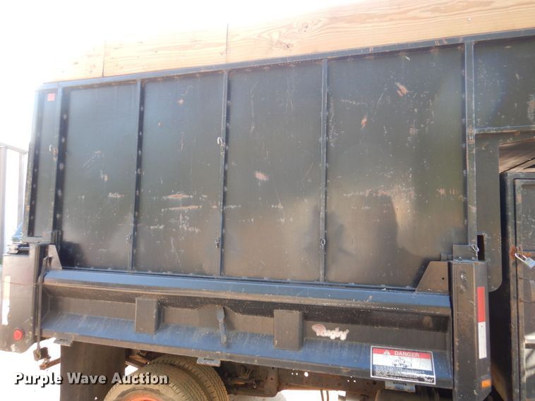 image for item AF9654 1996 Isuzu NPR  dump truck