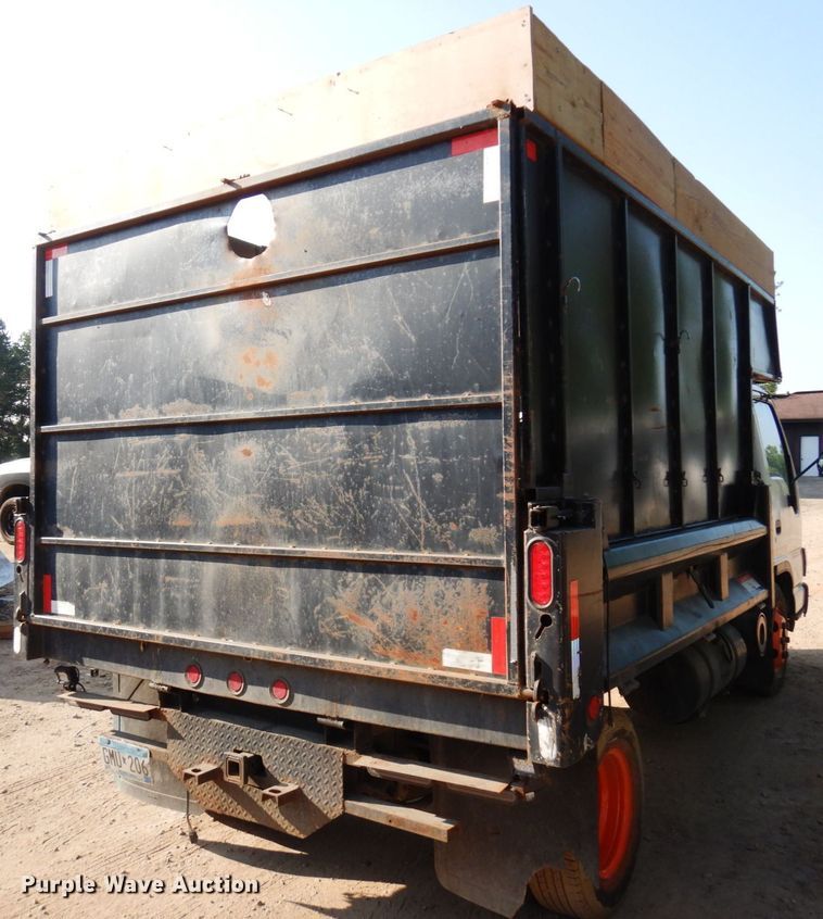 image for item AF9654 1996 Isuzu NPR  dump truck