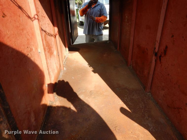 image for item AF9654 1996 Isuzu NPR  dump truck