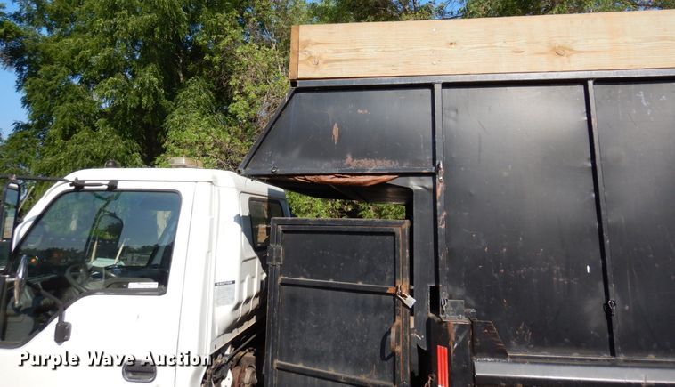 image for item AF9654 1996 Isuzu NPR  dump truck