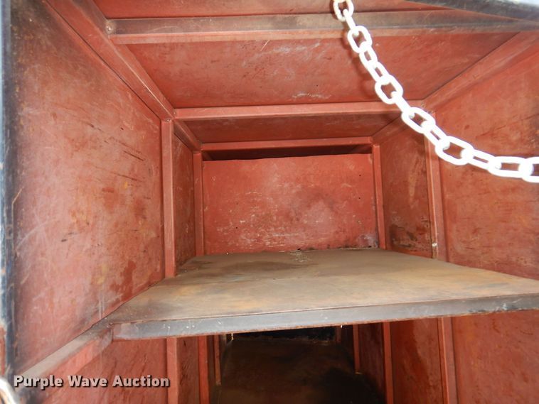 image for item AF9654 1996 Isuzu NPR  dump truck