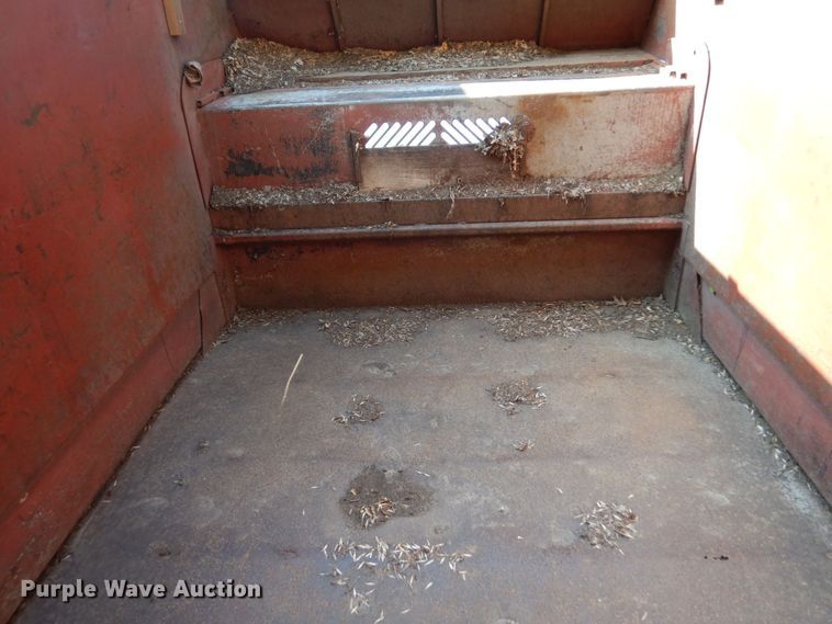 image for item AF9654 1996 Isuzu NPR  dump truck