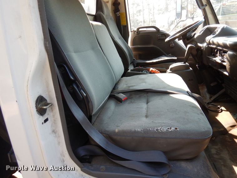 image for item AF9654 1996 Isuzu NPR  dump truck