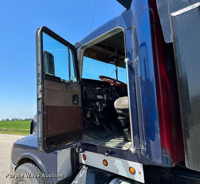 image for item AF9655 1992 Kenworth T600  dump truck