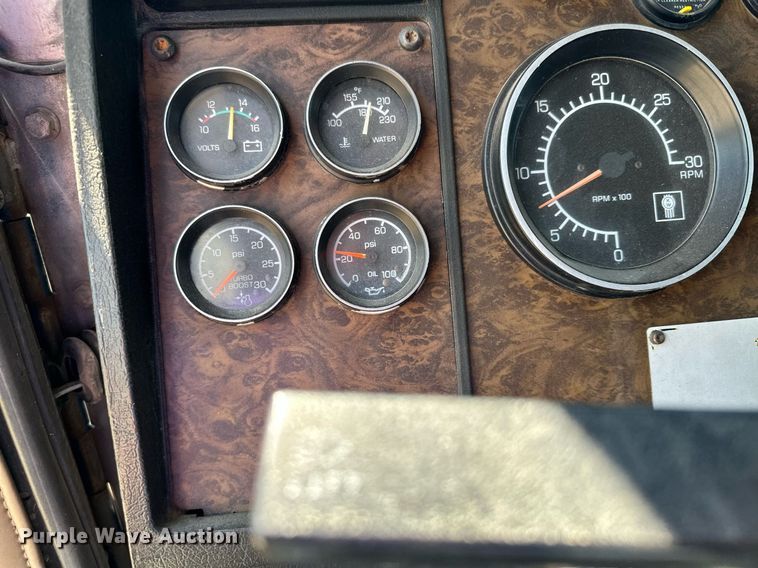 image for item AF9655 1992 Kenworth T600  dump truck