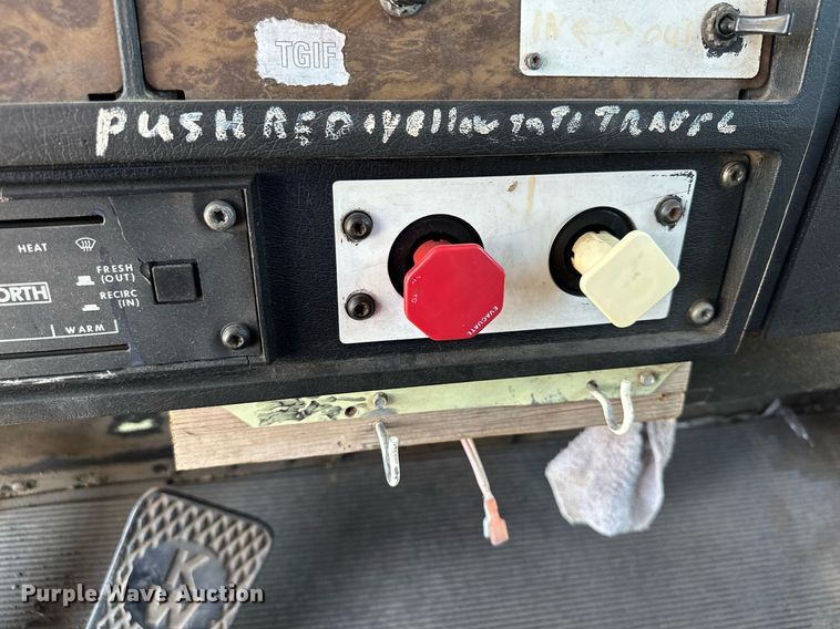 image for item AF9655 1992 Kenworth T600  dump truck