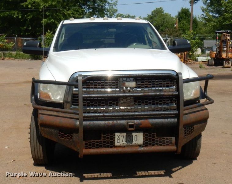 image for item AF9657 2012 Dodge Ram 4500HD  Crew Cab flatbed truck