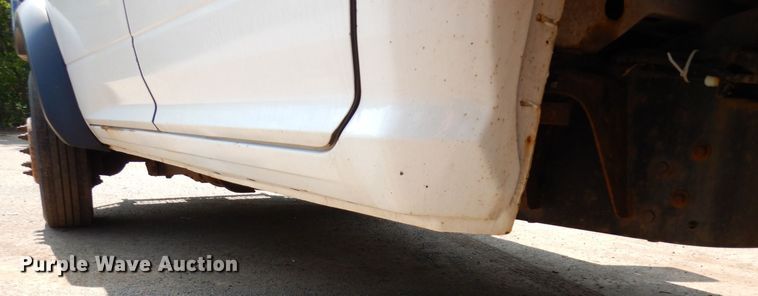 image for item AF9657 2012 Dodge Ram 4500HD  Crew Cab flatbed truck