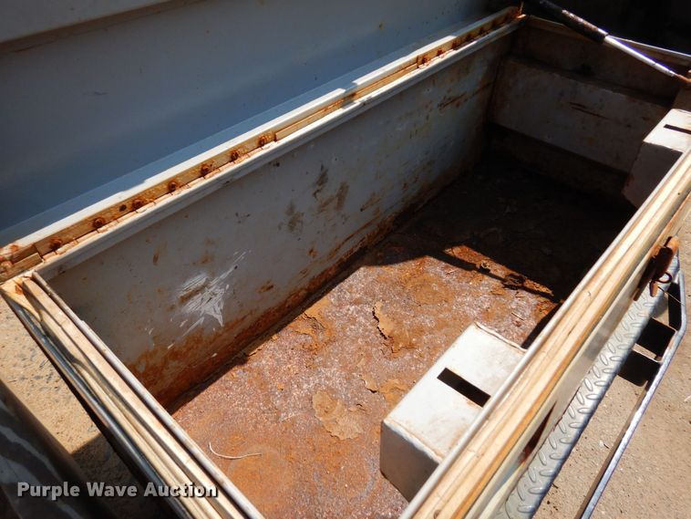 image for item AF9657 2012 Dodge Ram 4500HD  Crew Cab flatbed truck