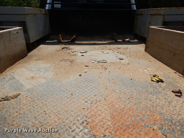 image for item AF9657 2012 Dodge Ram 4500HD  Crew Cab flatbed truck