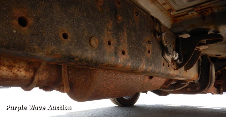 image for item AF9657 2012 Dodge Ram 4500HD  Crew Cab flatbed truck