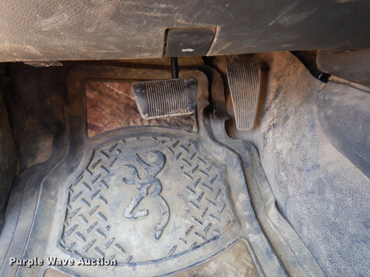 image for item AF9657 2012 Dodge Ram 4500HD  Crew Cab flatbed truck