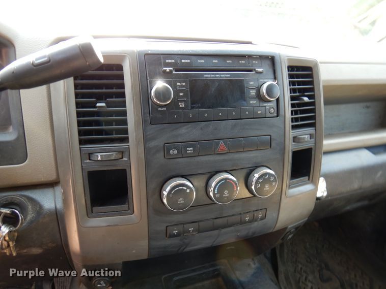 image for item AF9657 2012 Dodge Ram 4500HD  Crew Cab flatbed truck