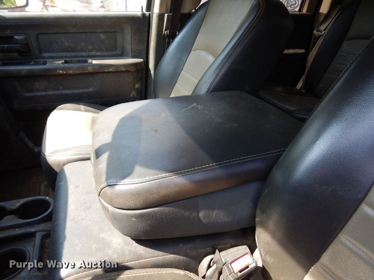 image for item AF9657 2012 Dodge Ram 4500HD  Crew Cab flatbed truck