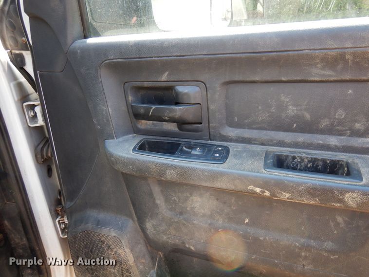 image for item AF9657 2012 Dodge Ram 4500HD  Crew Cab flatbed truck