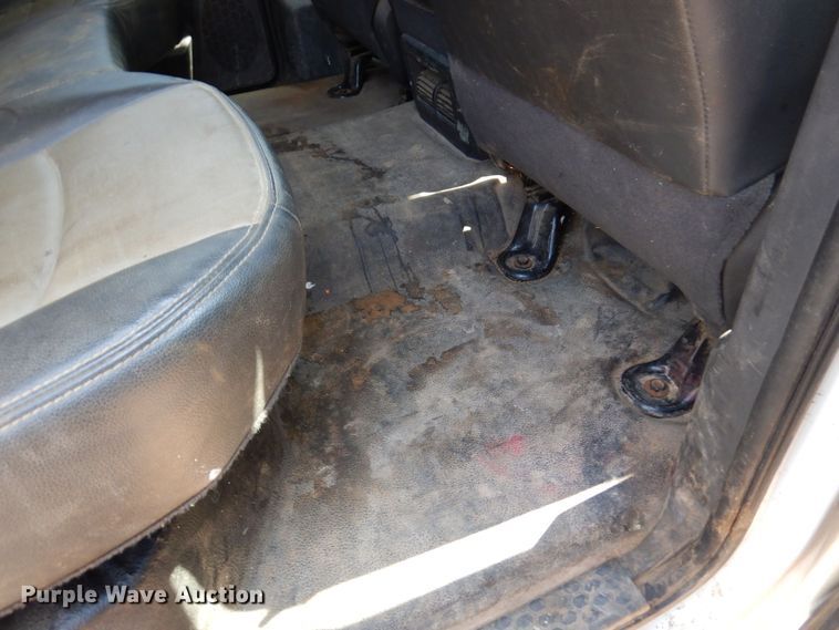 image for item AF9657 2012 Dodge Ram 4500HD  Crew Cab flatbed truck