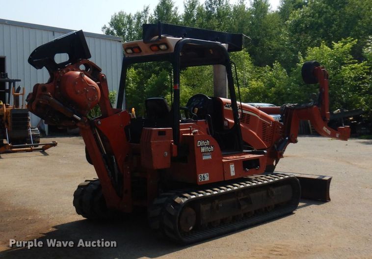 image for item AF9658 2004 Ditch Witch HT115  cable plow