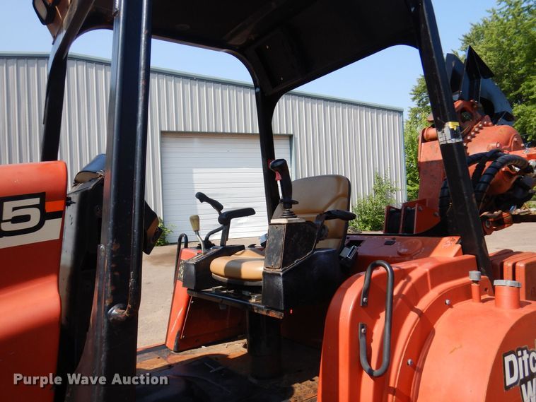 image for item AF9658 2004 Ditch Witch HT115  cable plow