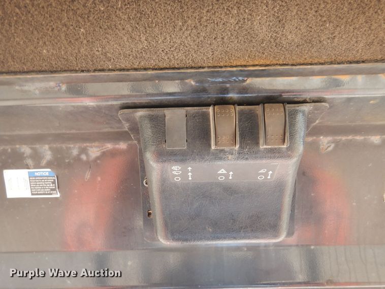 image for item AF9658 2004 Ditch Witch HT115  cable plow