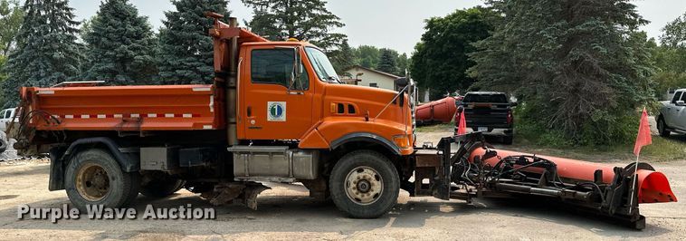 image for item AF9659 2001 Sterling L8500  dump truck