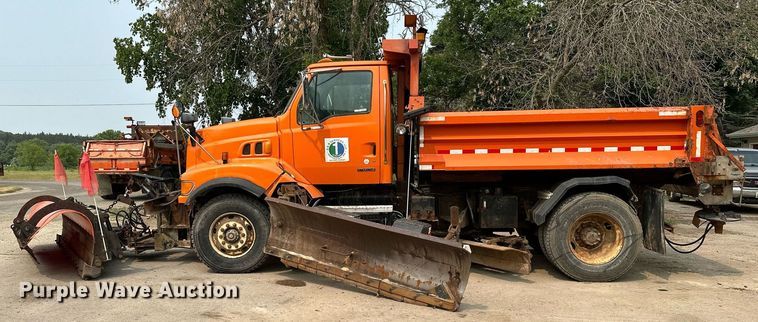 image for item AF9659 2001 Sterling L8500  dump truck