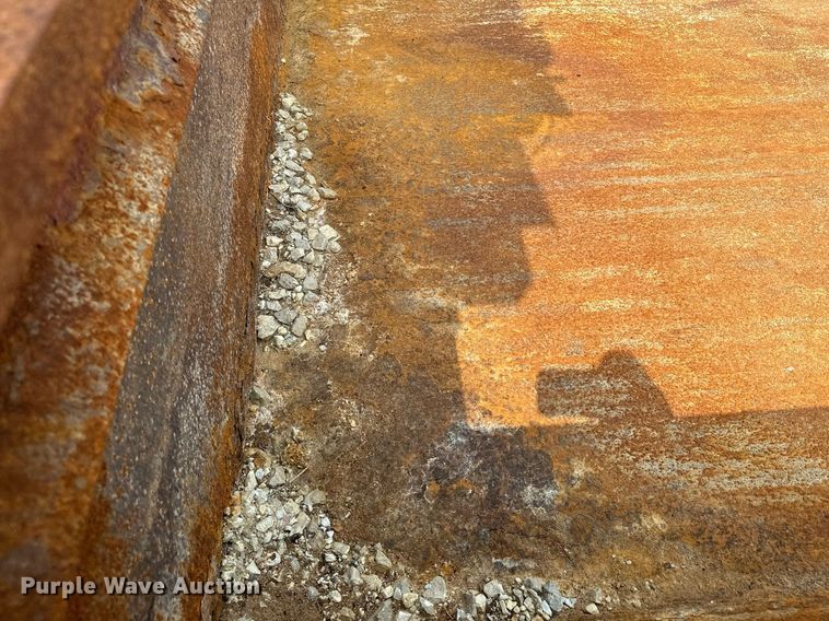 image for item AF9659 2001 Sterling L8500  dump truck