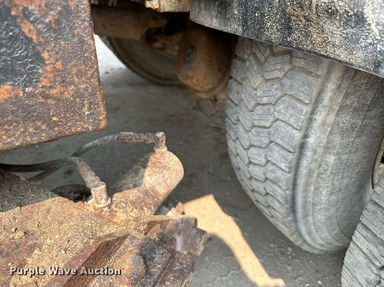 image for item AF9659 2001 Sterling L8500  dump truck