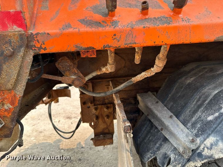 image for item AF9659 2001 Sterling L8500  dump truck