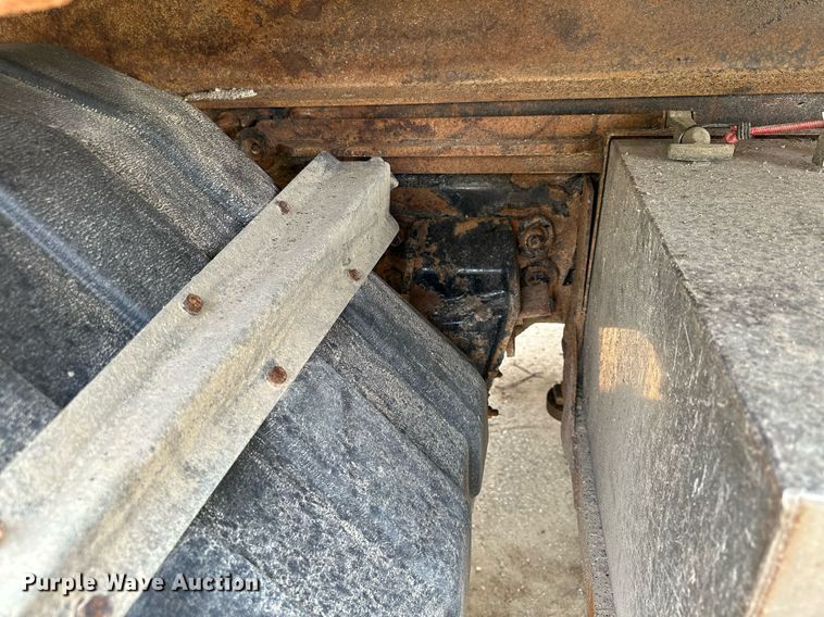 image for item AF9659 2001 Sterling L8500  dump truck