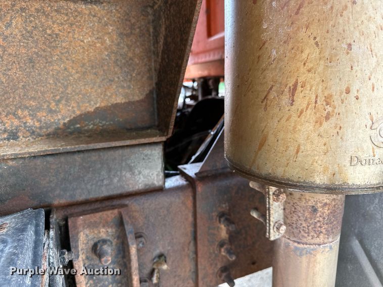 image for item AF9659 2001 Sterling L8500  dump truck