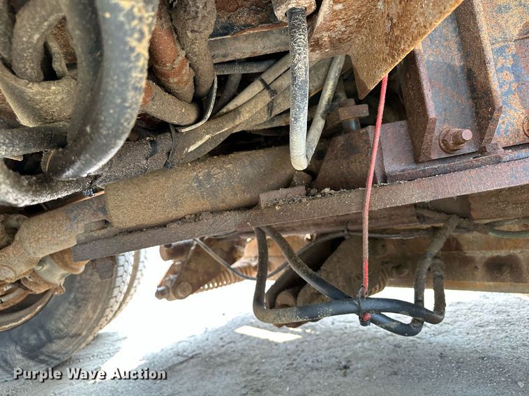 image for item AF9659 2001 Sterling L8500  dump truck