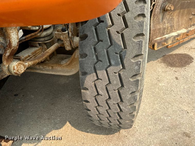 image for item AF9659 2001 Sterling L8500  dump truck