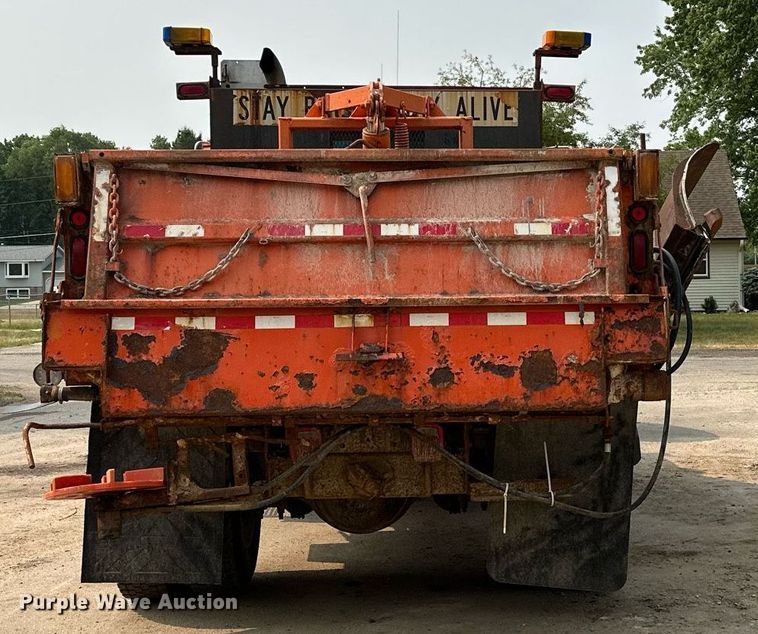 image for item AF9660 1995 Ford L8000  dump truck