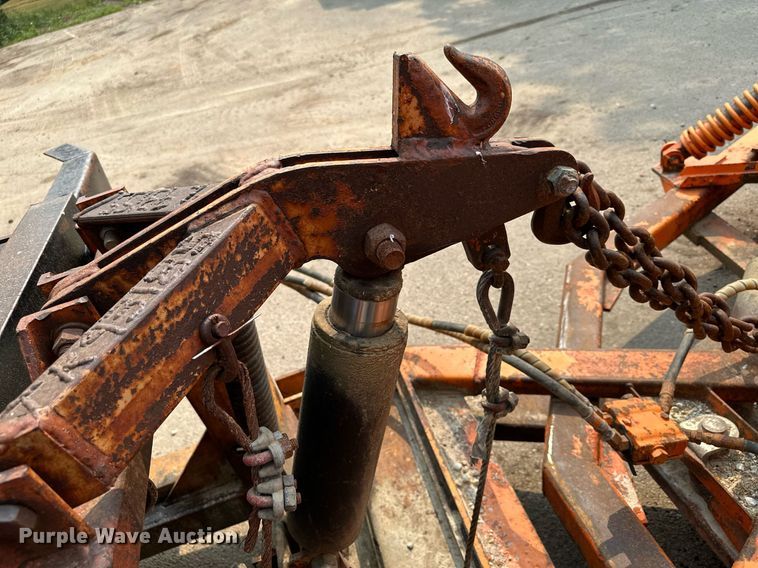 image for item AF9660 1995 Ford L8000  dump truck