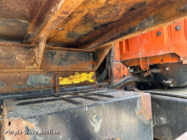 image for item AF9660 1995 Ford L8000  dump truck