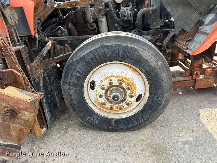 image for item AF9660 1995 Ford L8000  dump truck