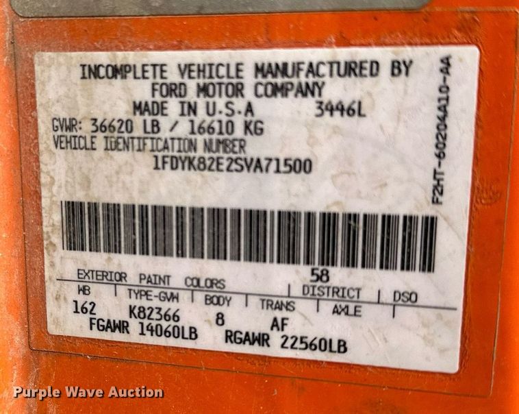 image for item AF9660 1995 Ford L8000  dump truck