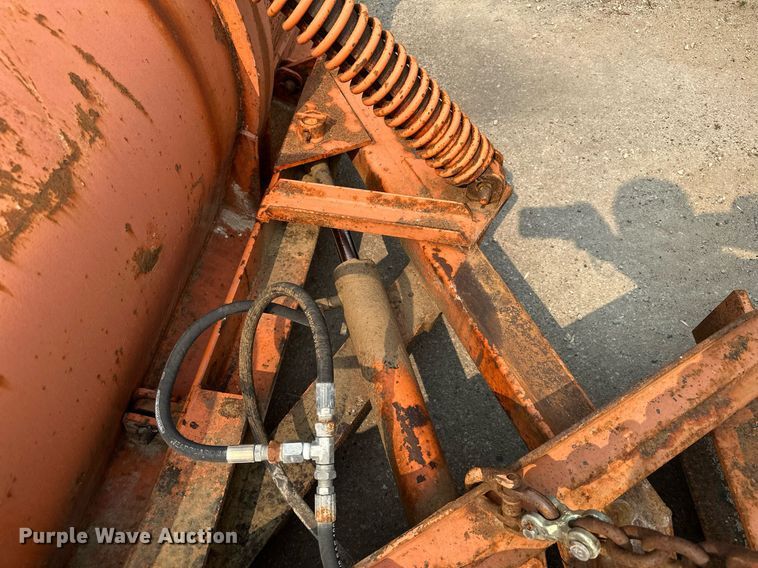 image for item AF9661 1995 Ford L8000  dump truck