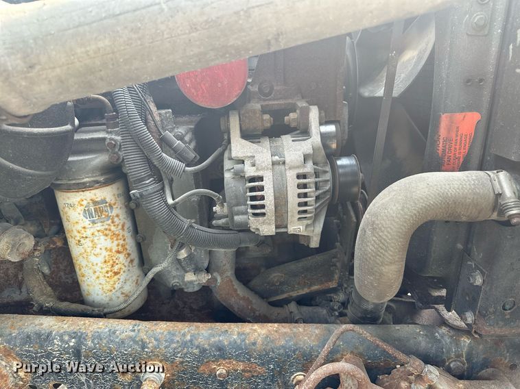 image for item AF9661 1995 Ford L8000  dump truck