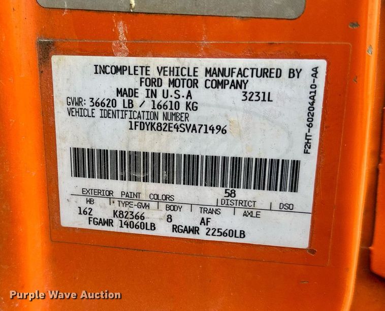 image for item AF9661 1995 Ford L8000  dump truck