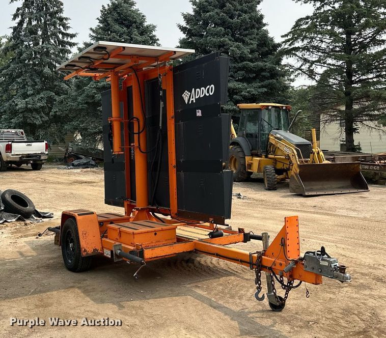 image for item AF9662 2008 Addco DH1000ALS  message board trailer