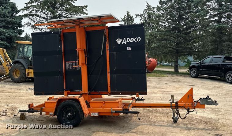 image for item AF9662 2008 Addco DH1000ALS  message board trailer
